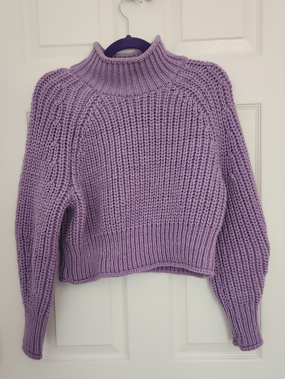 Cozy Cropped Fall Winter Casual H&M Lilac Purple Ribbed Turtleneck Sweater